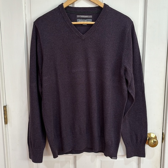 Eddie Bauer || Cotton Cashmere Purple V-Neck Sweater; Size Medium - Picture 5 of 11
